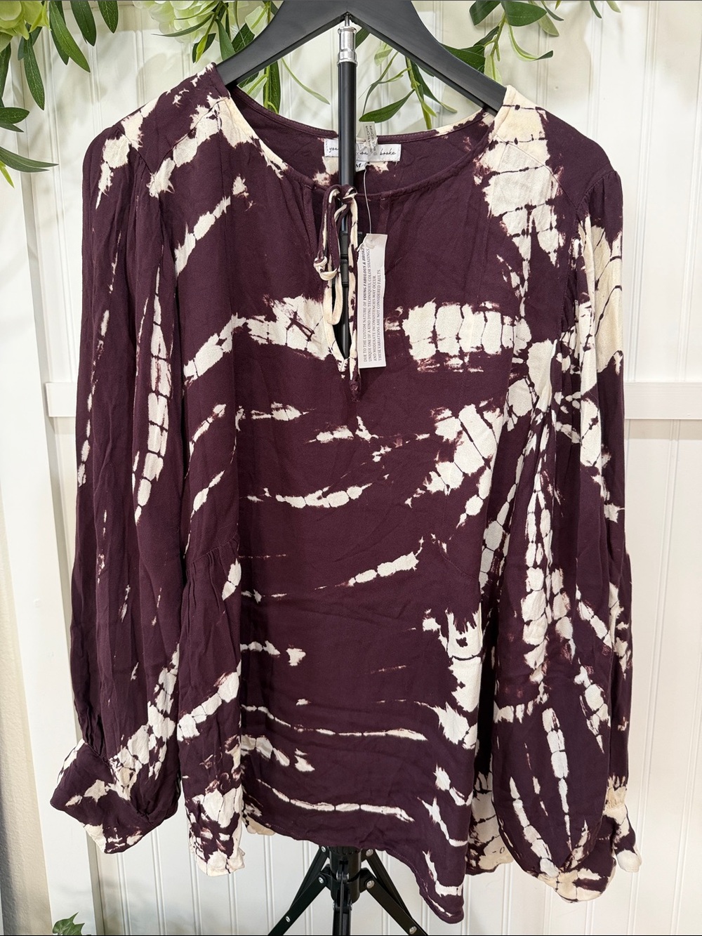 NWT! #954 YOUNG FABULOUS & BROKE Tie-Dye Peasant Top Plum Raisin